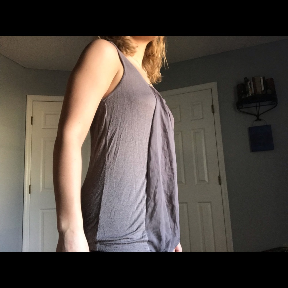 Lightweight Top - Picture 3 of 3